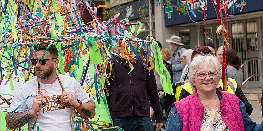 Walkabout parade Streets