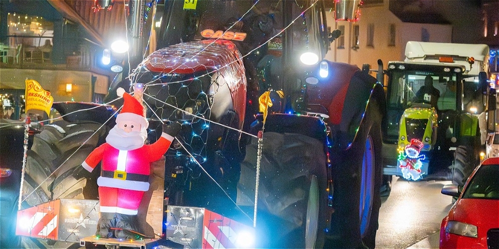 Charity Christmas Tractor Run in aid of Yorkshire Air Ambulance